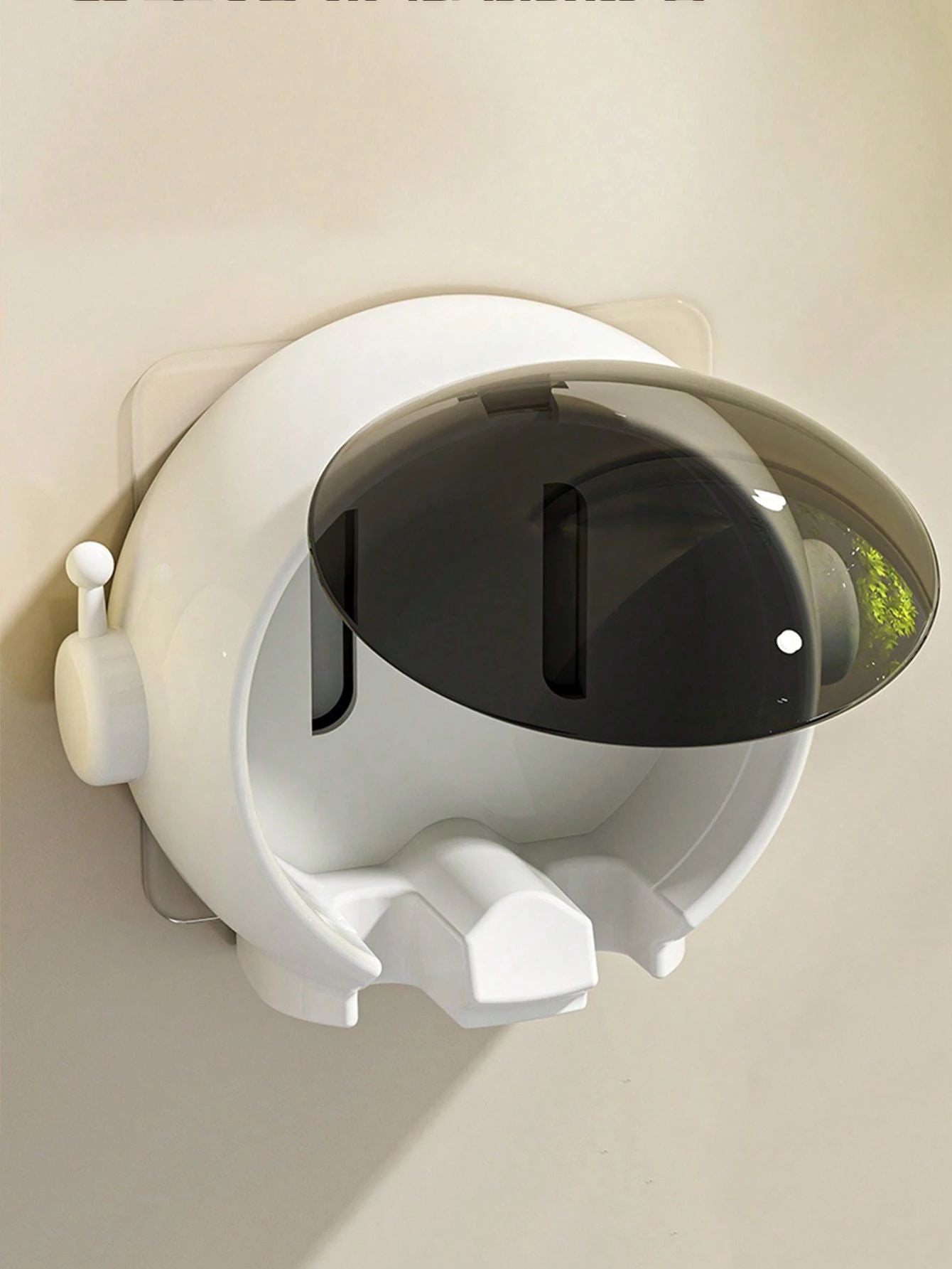 Astronaut Toothbrush Holder
